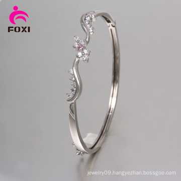 Wedding Designs Rhodium Plated Bangle for Bridal Wear